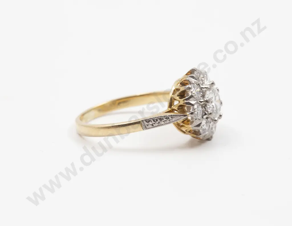 18ct Nine Stone Diamond Cluster Ring Image 1++