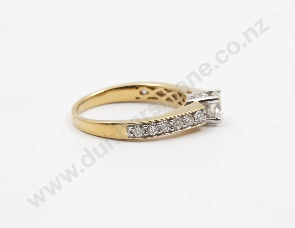 18ct Solitaire Diamond Ring Image 1++