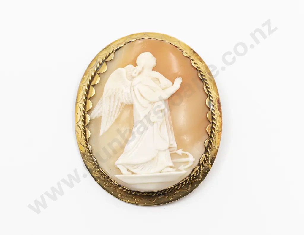 Victorian 9ct Framed Large Cameo Brooch Image 1++
