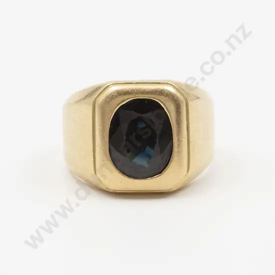 18ct Single Sapphire Gents Dress Signet Ring