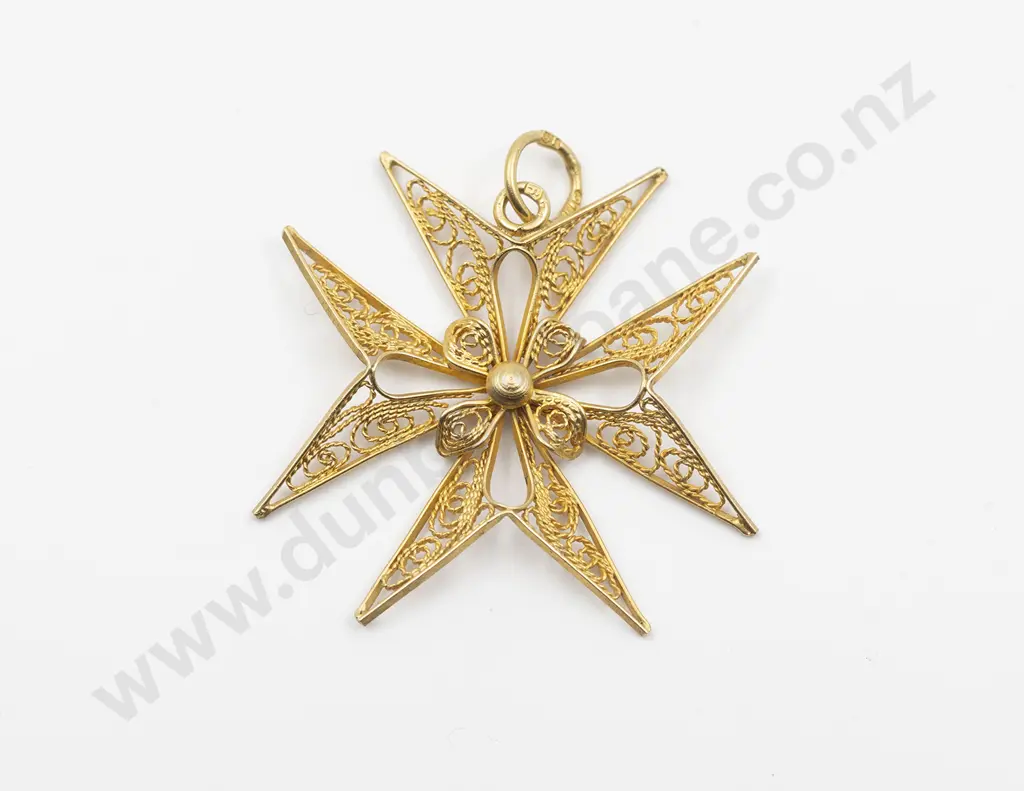 22ct Yellow Gold Filigree Maltese Cross Pendant Image 1++