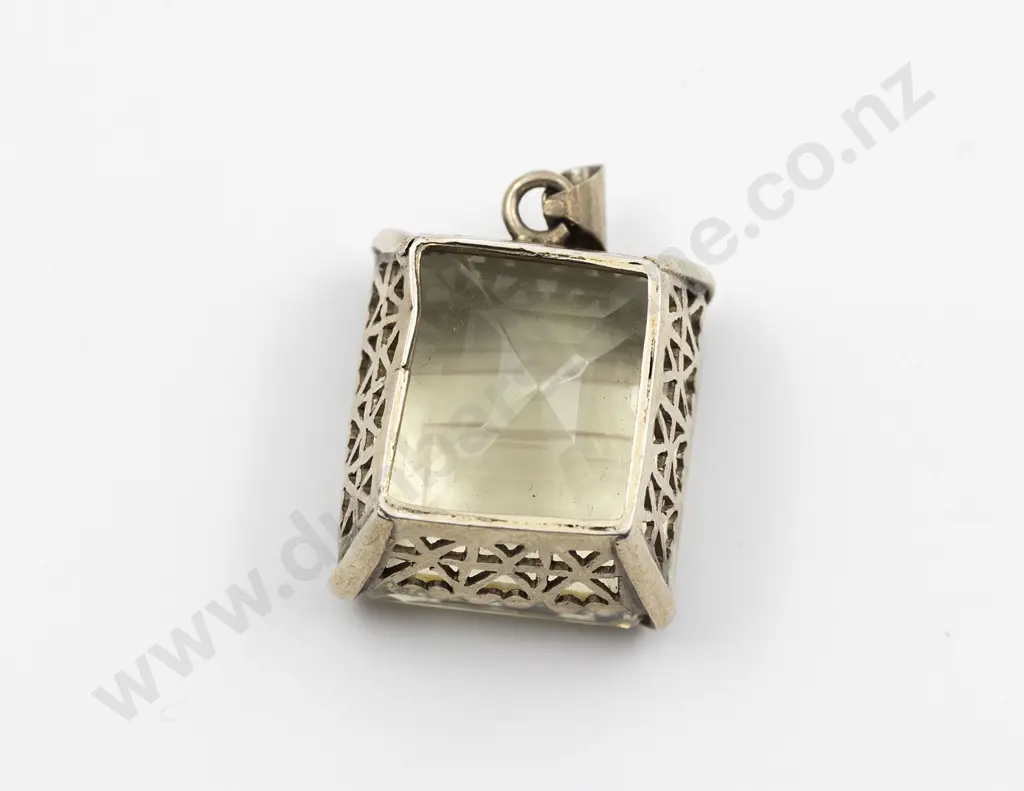 Silver Single Large Citrine Pendant Image 1++