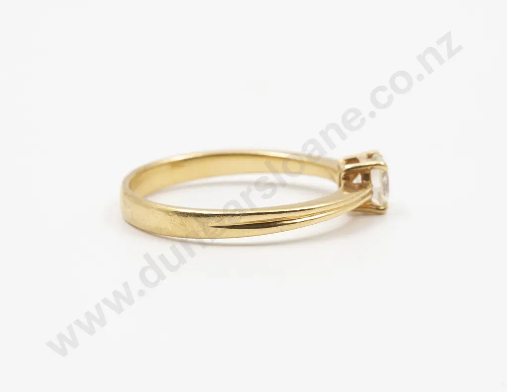 18ct Solitaire Diamond Ring Image 1++