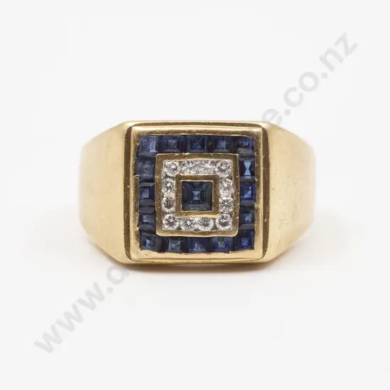 18ct 29stone Sapphire and Diamond Gents Dress Signet Ring