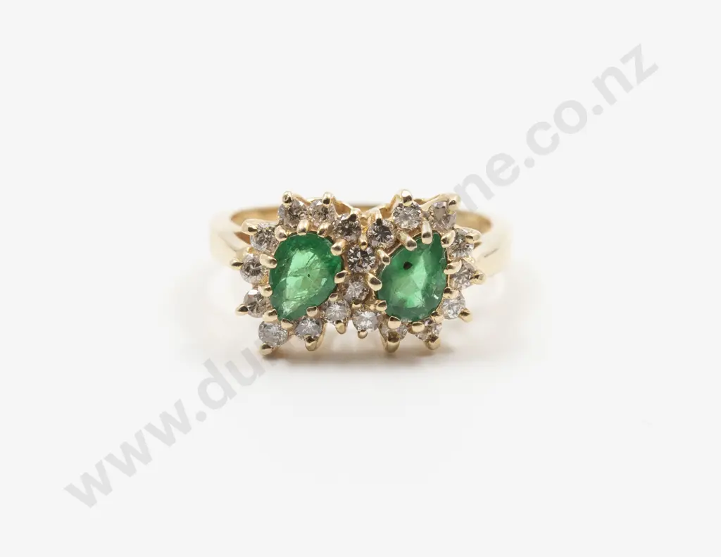 14ct 21stone Emerald and Diamond Cluster Ring Image 1++