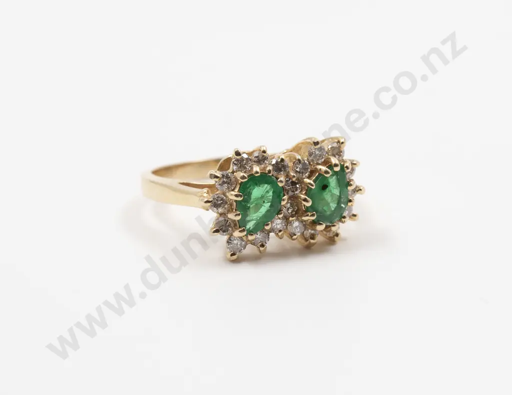 14ct 21stone Emerald and Diamond Cluster Ring Image 1++