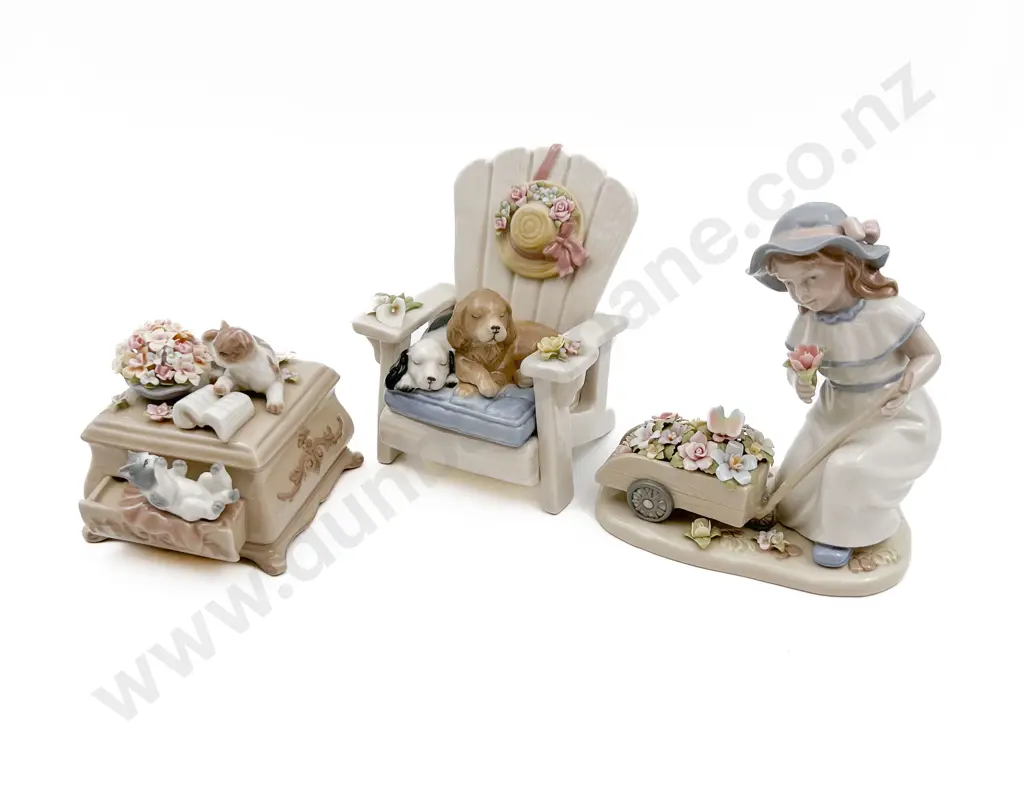 Three Ceramic Figure Groups Image 1++