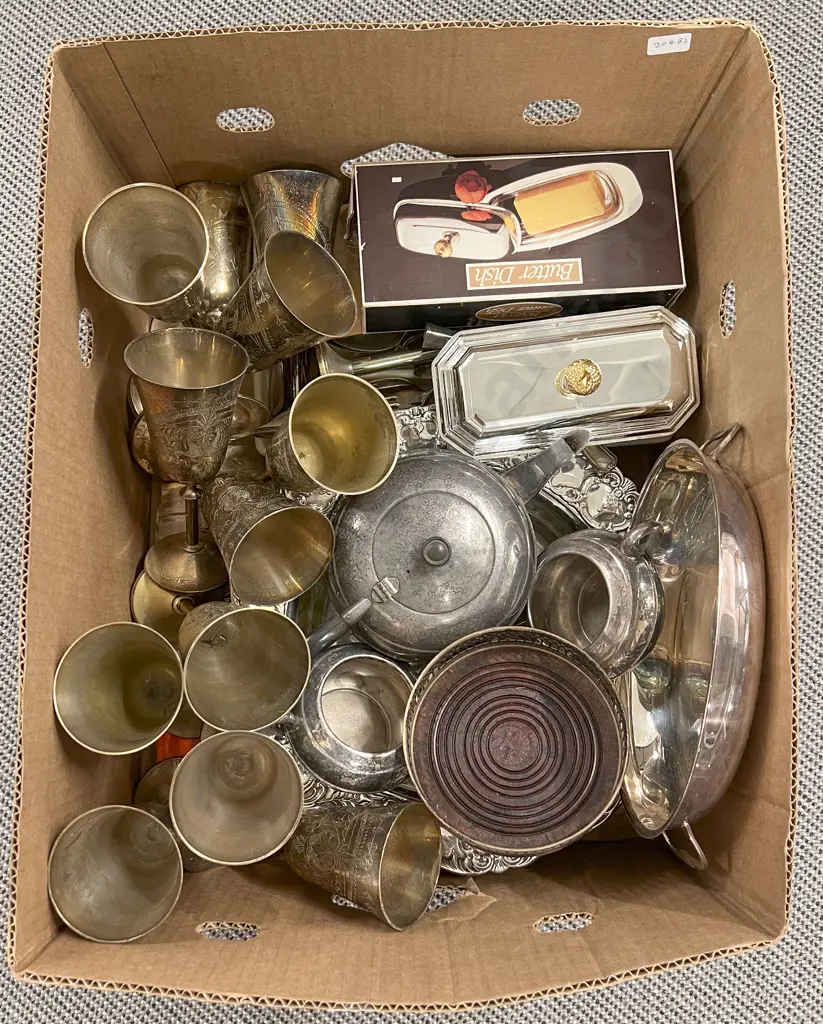 Large Box Qty of Assorted S/P Including Wine Coaster etc Image 1++