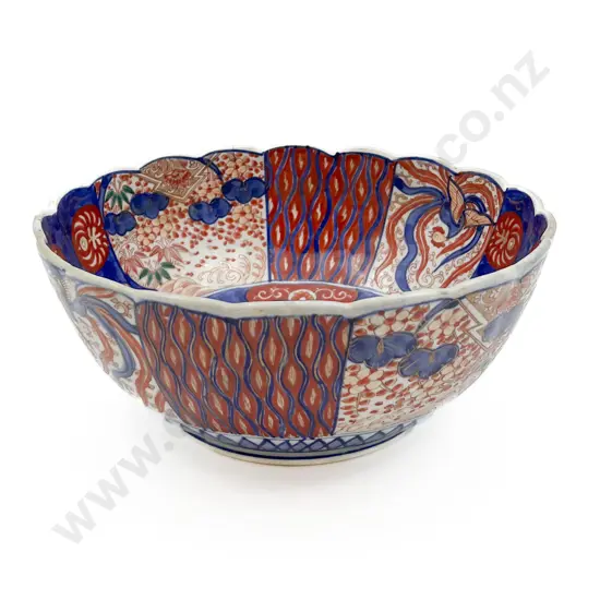 20th Century Export Imari Bowl (Hairline Crack to Side)