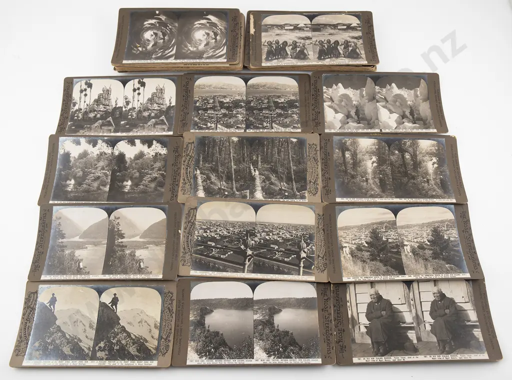 Late Victorian Stereoscopic Viewer & Slides Image 1++