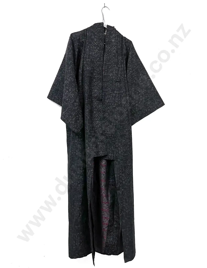 Vintage Japanese Gentleman's House Kimono Image 1++