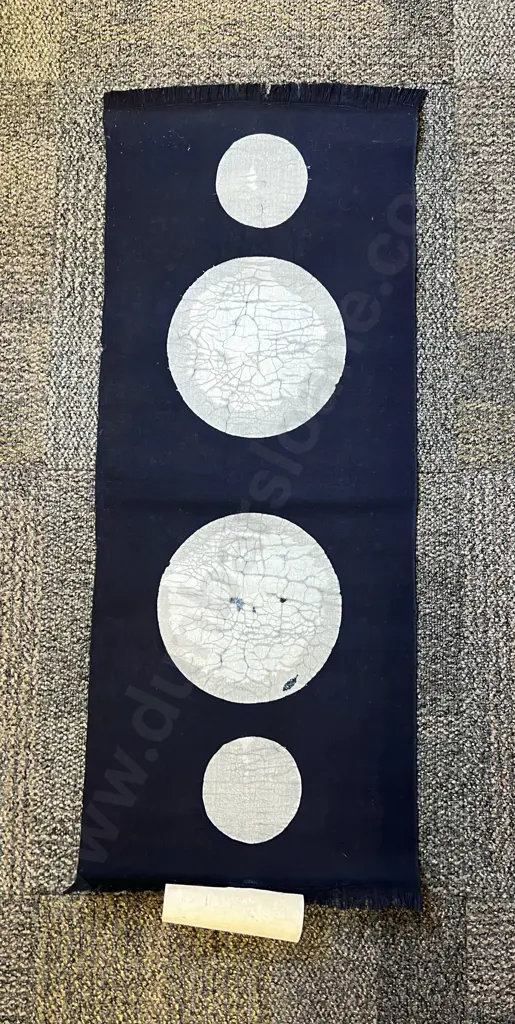 Japanese Mid 20th Century Linen Panel "Four Generations" Image 1++