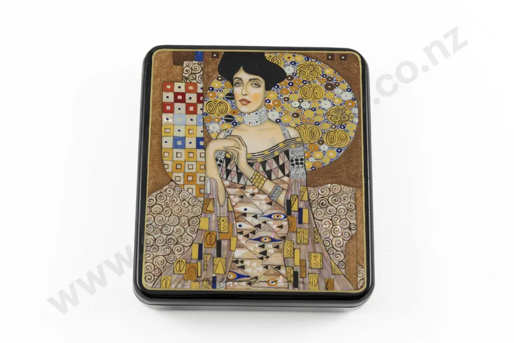 Hand Painted Lacquered Box Image 1++