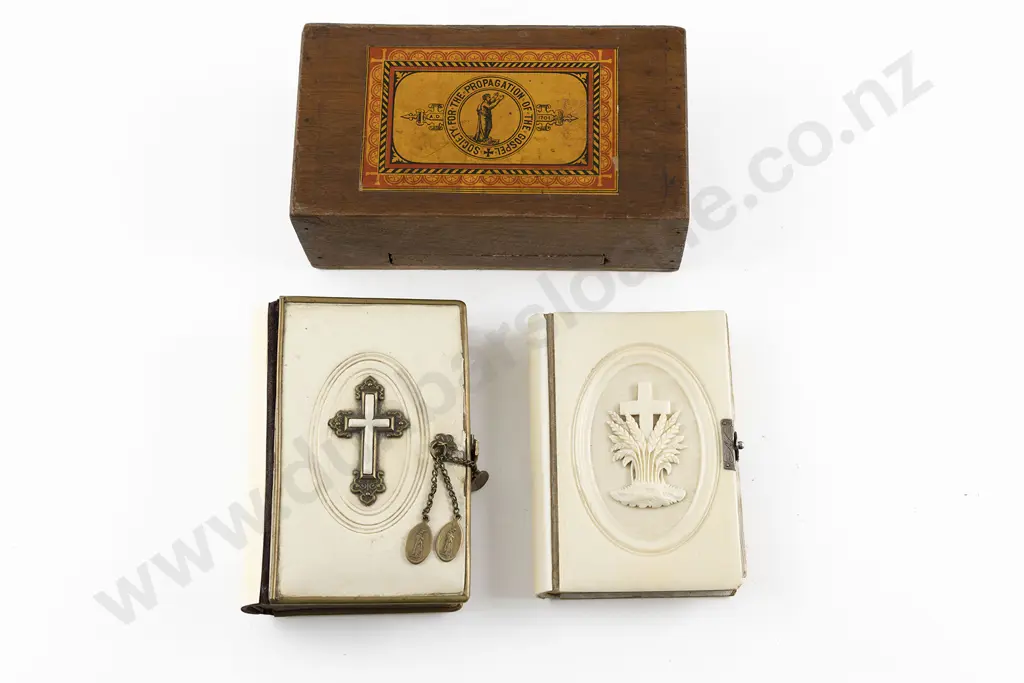 Two Late C19th Prayer Books Image 1++