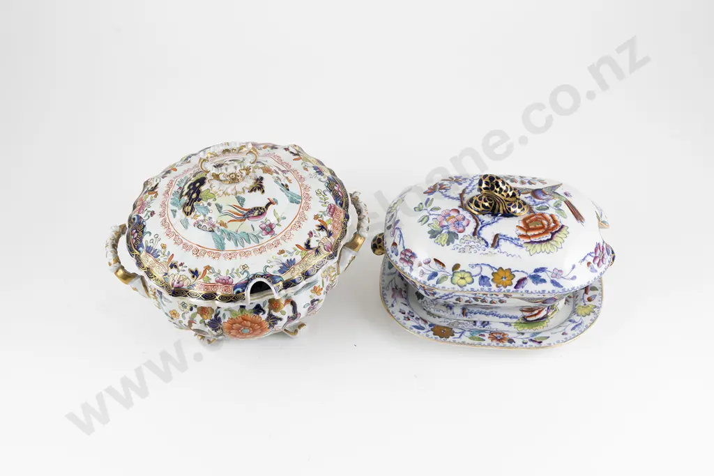 Small Masons Ironstone Flying Bird Pattern Sauce Tureen On Stand Image 1++