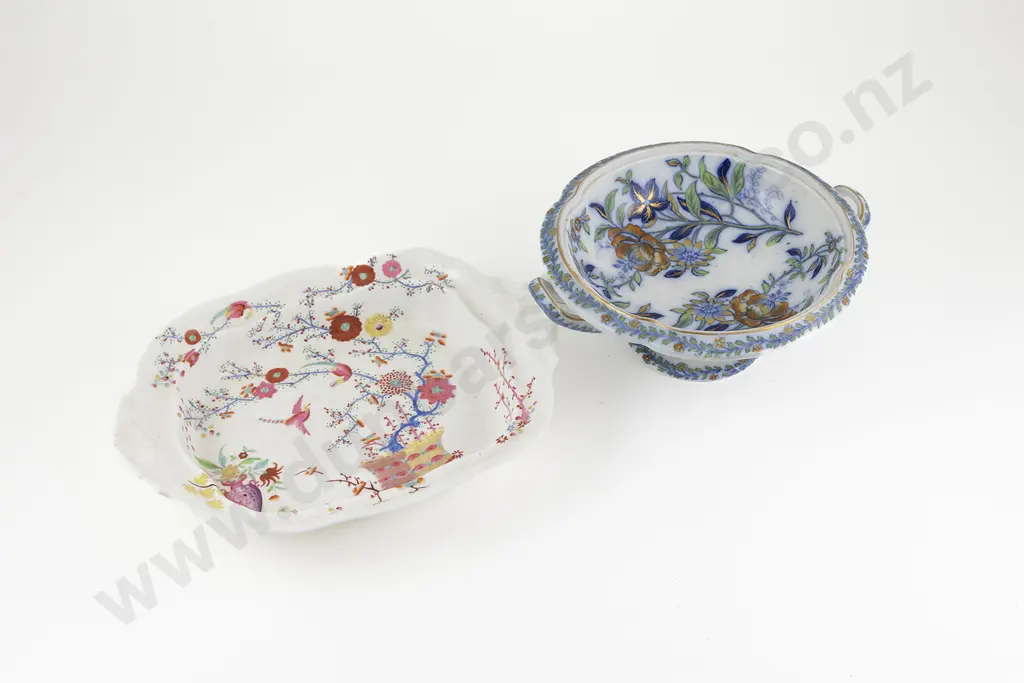 Vict Kakiemon Pattern Tureen Base Image 1++