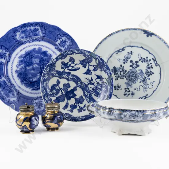 Six Various Pieces Of Blue & White China