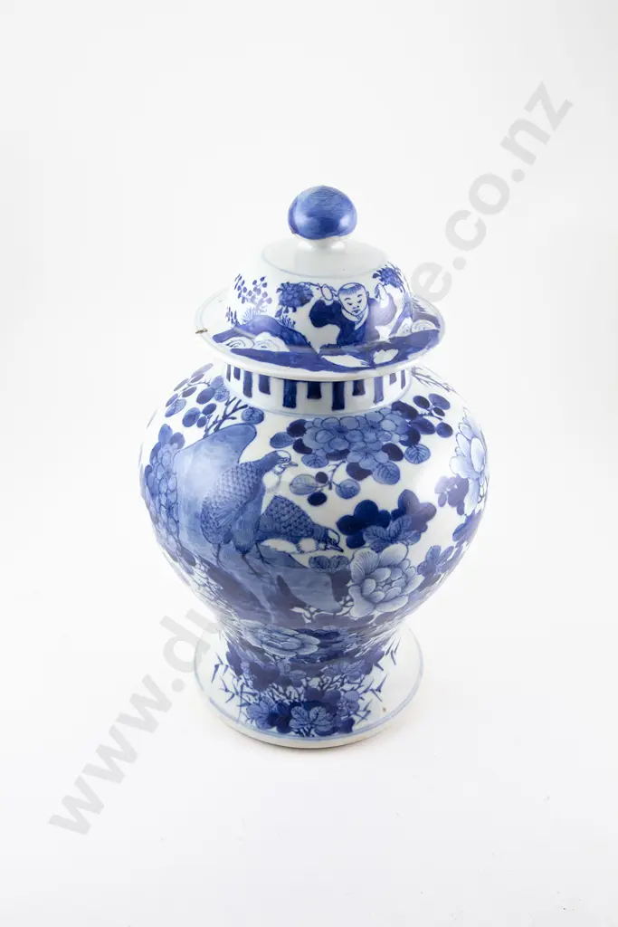 Late C19th Chinese Blue & White Ginger Jar & Cover Image 1++