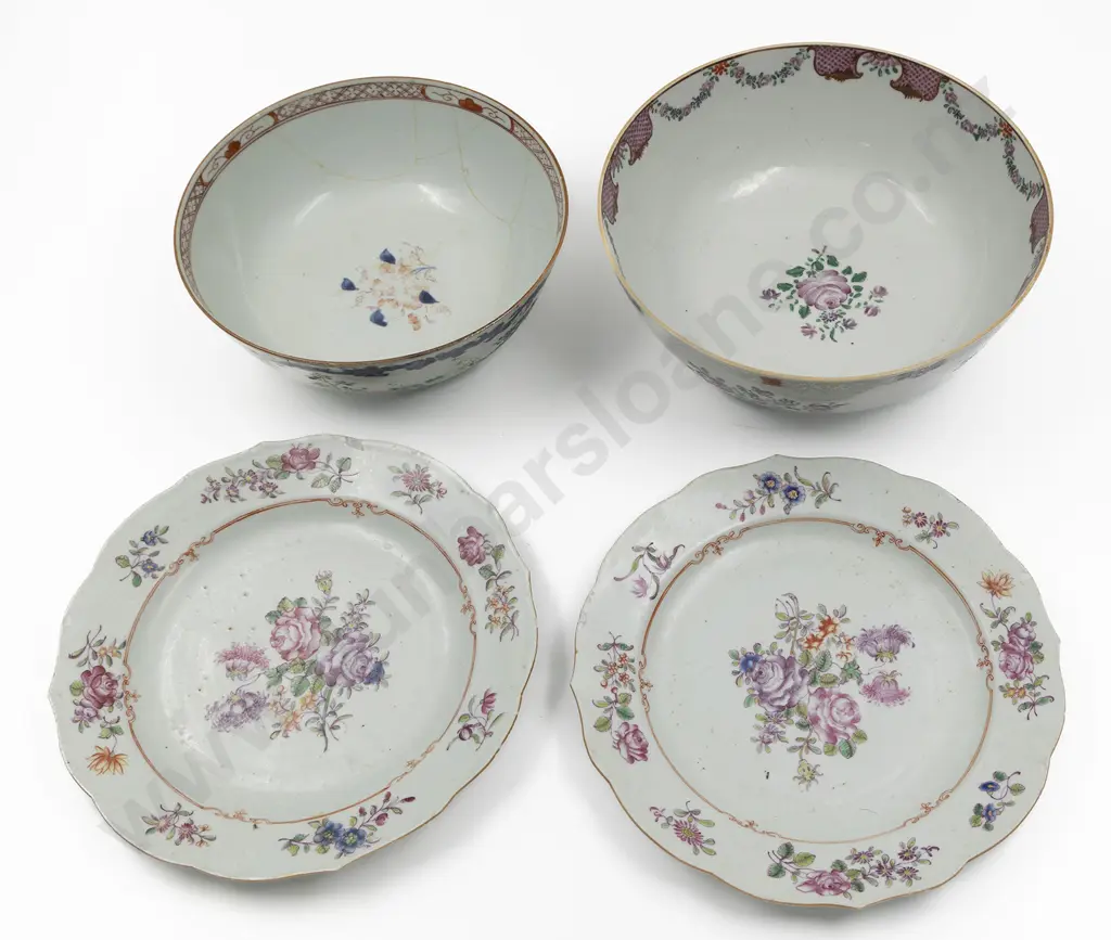 Two Late C18th Chinese Famille Rose Export Ware Bowls Image 1++