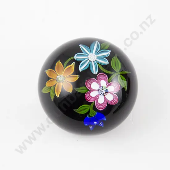 Boxed Perthshire Glass Flowerheads Paperweight