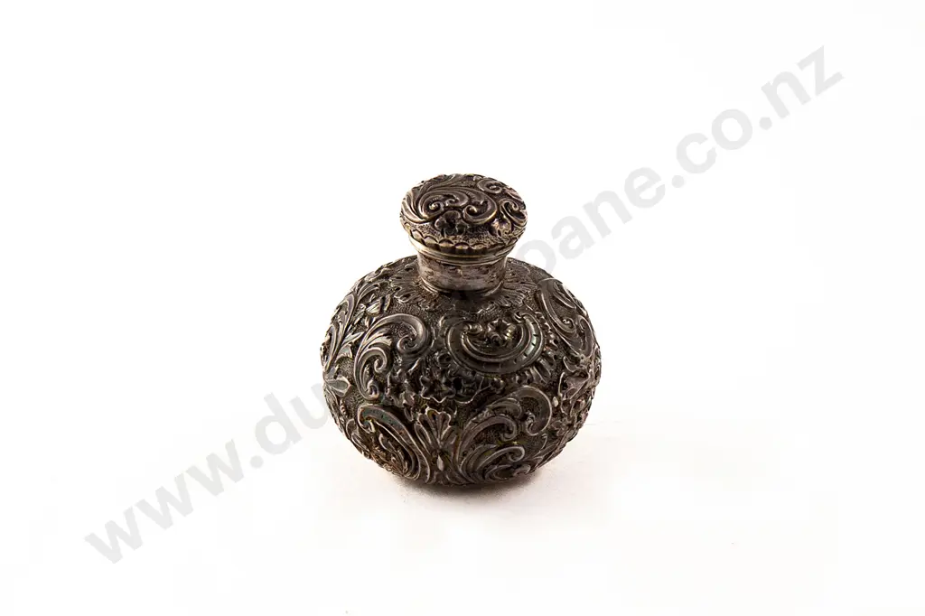 Victorian All S/S Embossed Salts Flask Image 1++