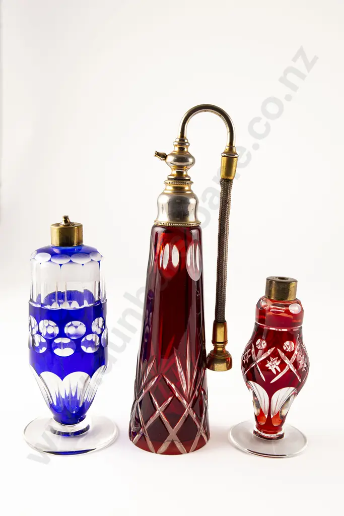 Bohemian Ruby Flash Cut Scent Atomiser Image 1++