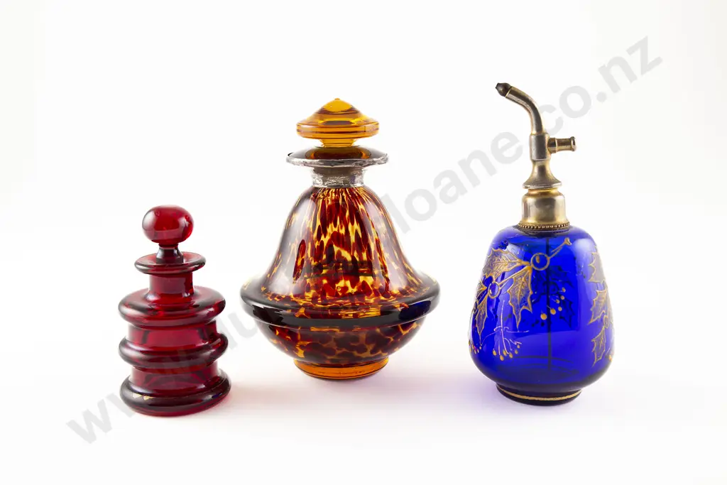 Three Early C20th Scent Bottles Image 1++