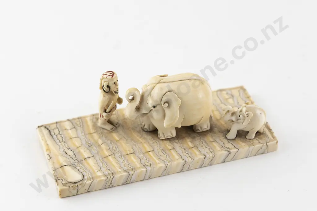 Ivory & Mammoth Tooth Figure Group Image 1++