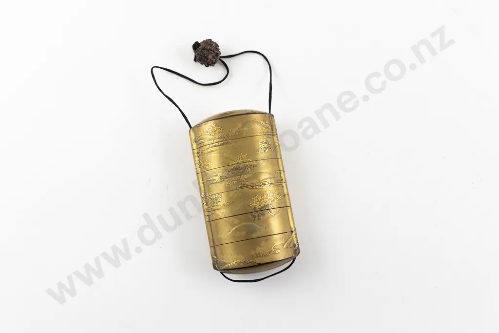Japanese Late Edo Period Gilt Lacquer Inro Image 1++