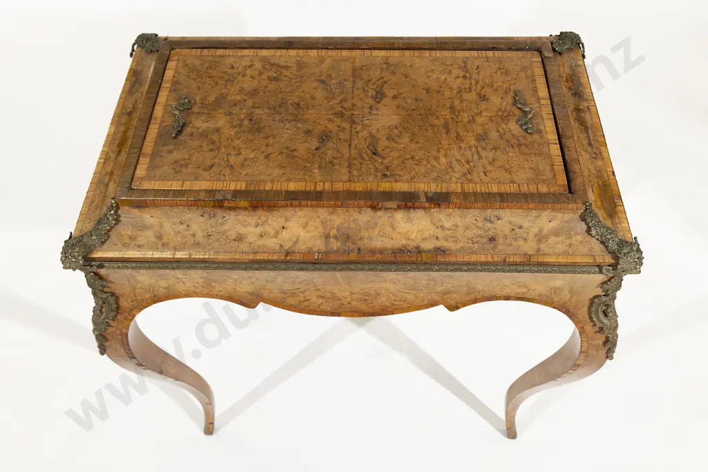 Victorian Burr Walnut Jardiniere Table Image 1++