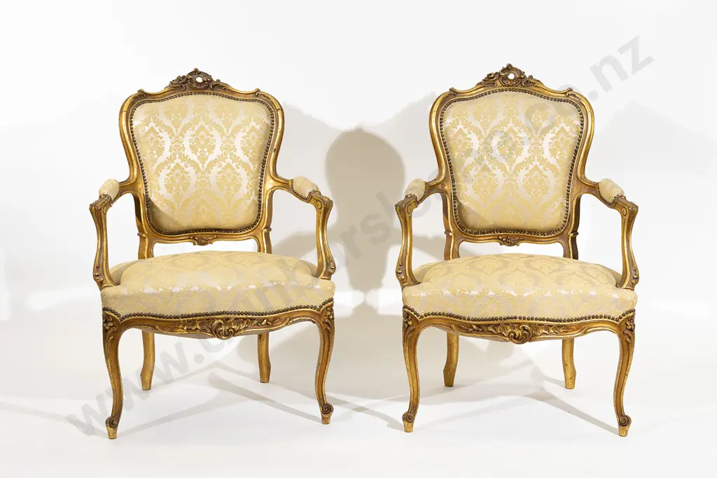 Pair Early C20th Louis XV Style Fauteils Image 1++