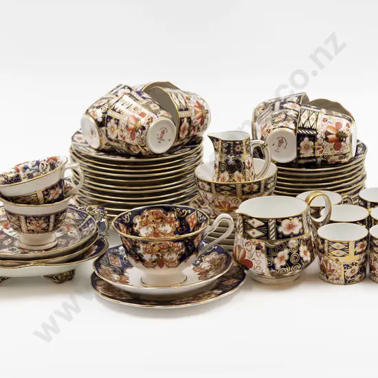Collection Royal Crown Derby Tea Ware