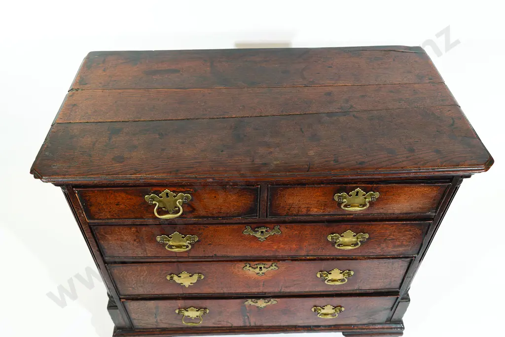 Early Geo III Country Oak Flat Front Chest Image 1++