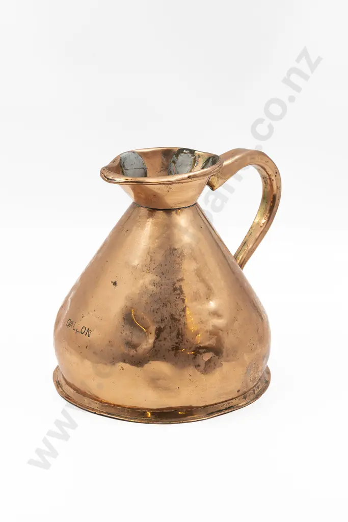 Copper Gallon Measure Image 1++