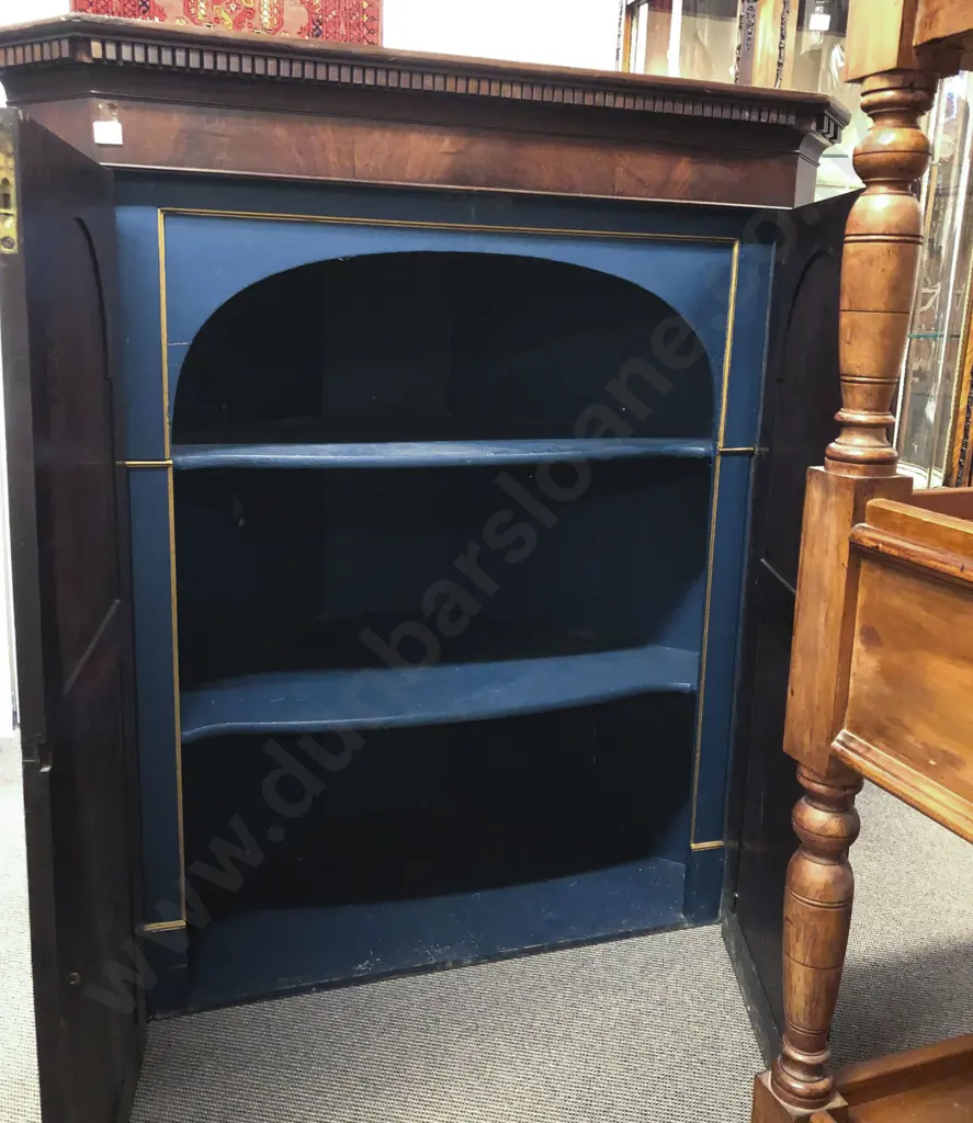 Geo III Mahogany Corner Cupboard Image 1++
