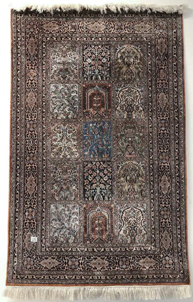 Silk Rug Image 1++