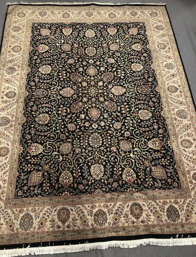 Persian Isfahan Carpet Image 1++