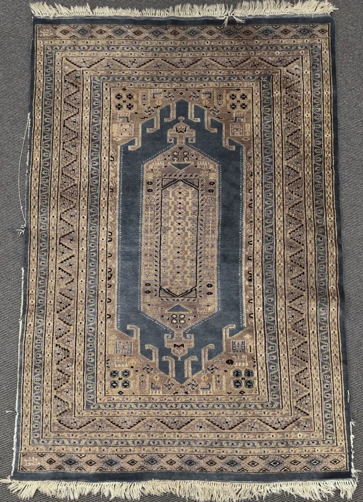 Pakistani Persian Style Rug Image 1++