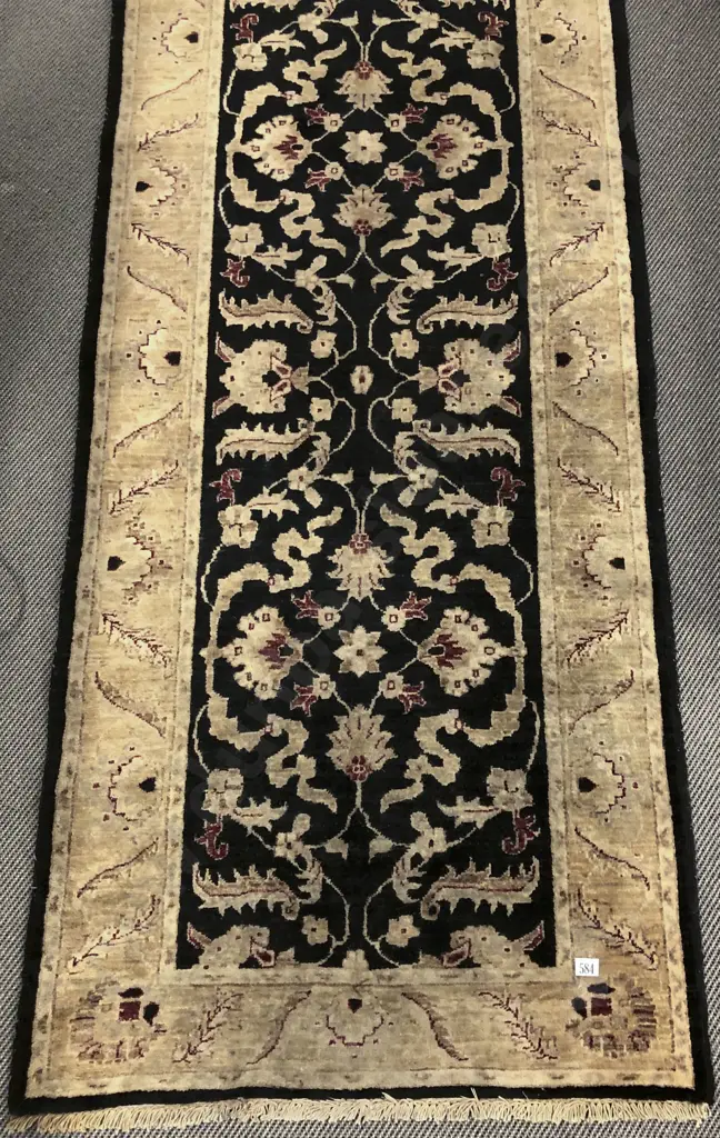 Persian Isfahan Runner Image 1++