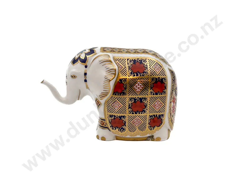 RCD Imari Pattern Elephant Ornament Image 1++
