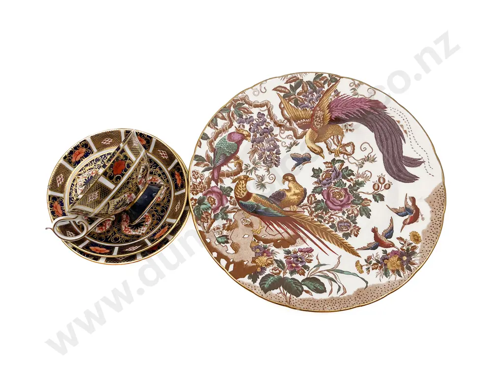 RCD Imari Pattern China Trio Together with RCD "Olde Avesbury" Plate Image 1++