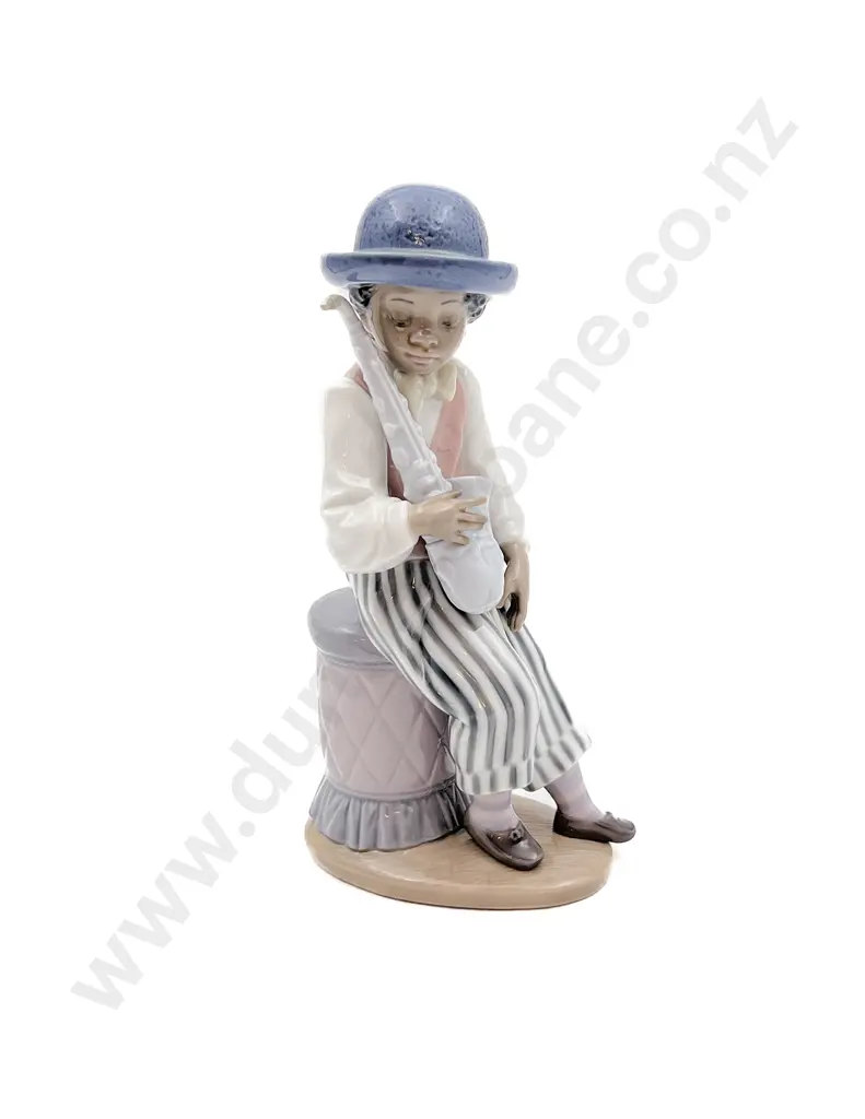 Lladro Figure of Child Musician Image 1++