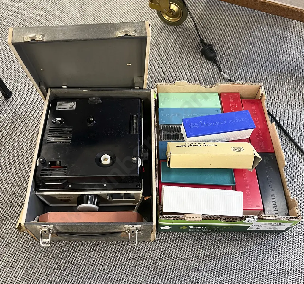 Cased Slide Projector Together with Quantity of Empty Slide Boxes Image 1++