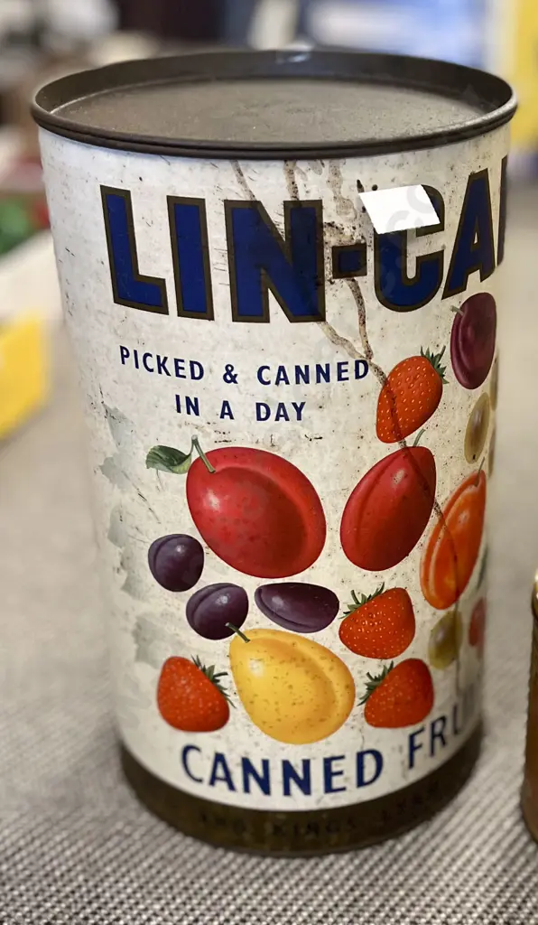 Large Vintage Lin-Can Tin Image 1++