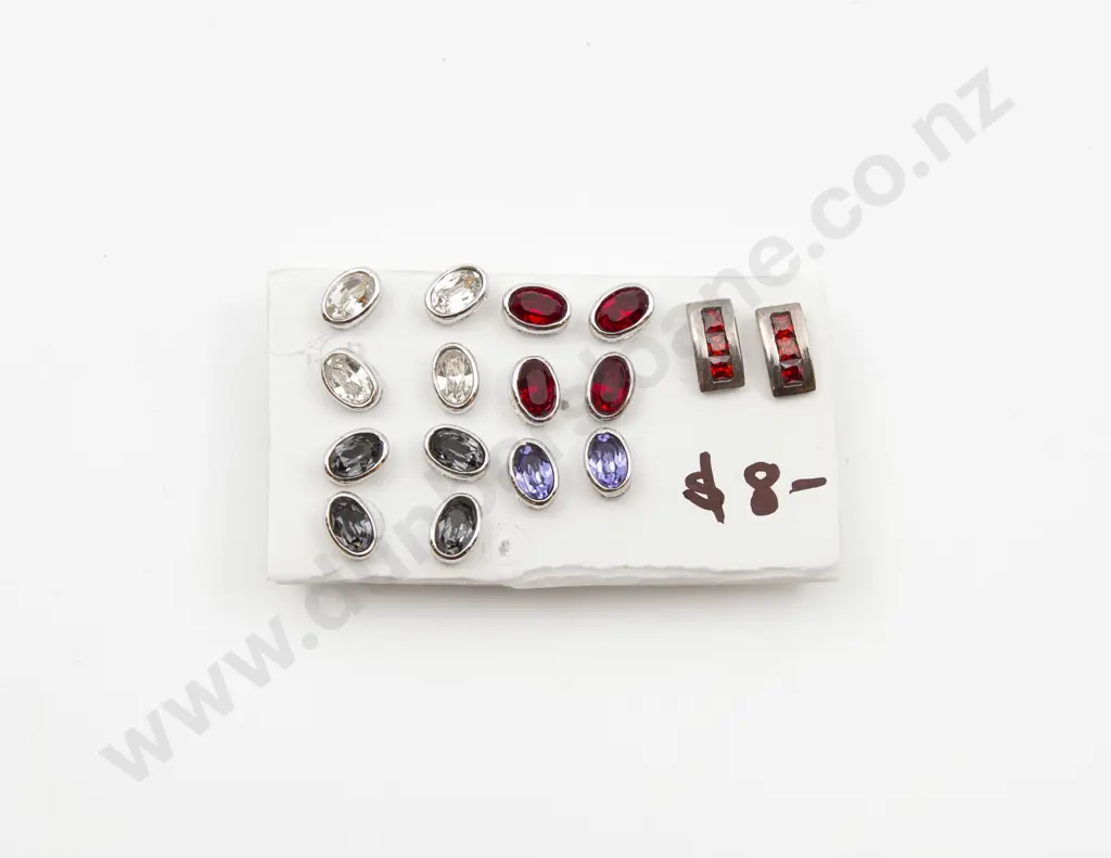 Eight Pair S/S and Crystal Stud Earrings Image 1++