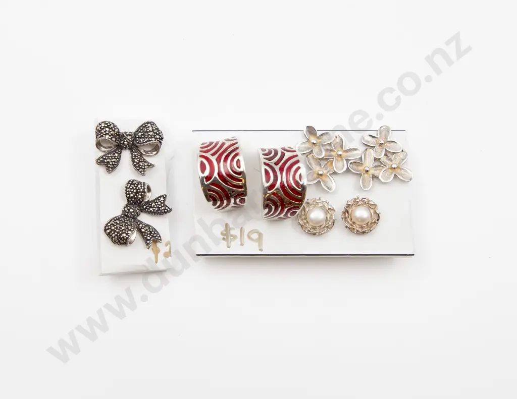 Four Pair S/S Stud Earrings Image 1++