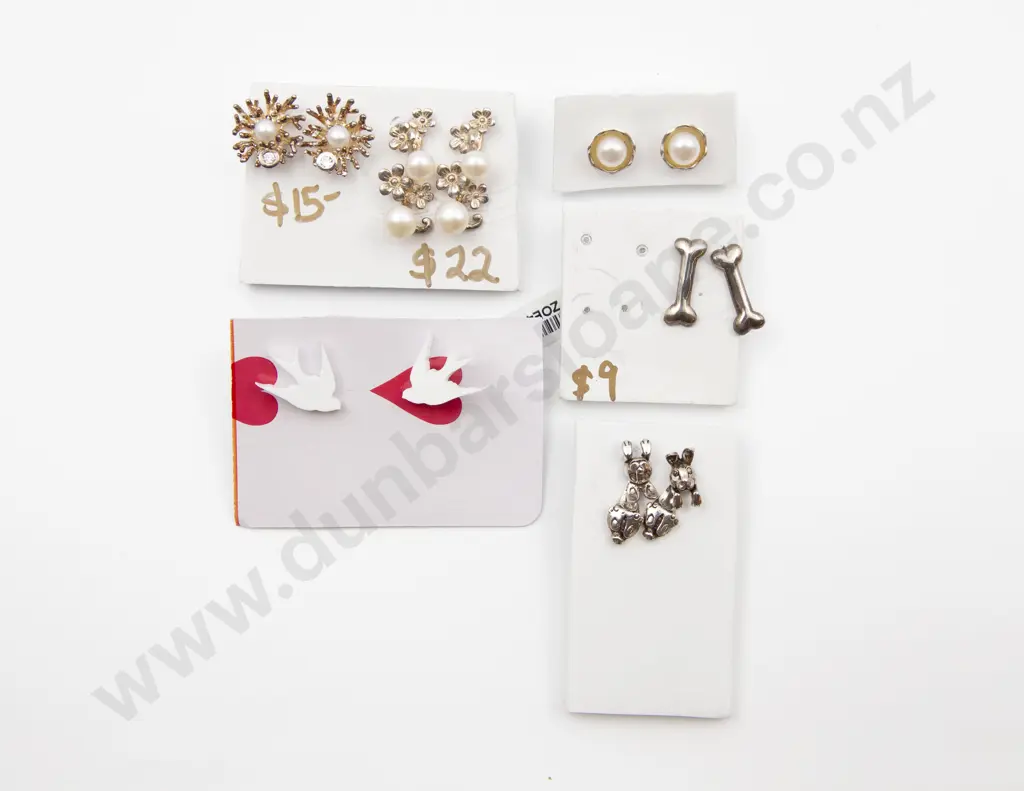 Six Pair S/S Stud Earrings Image 1++