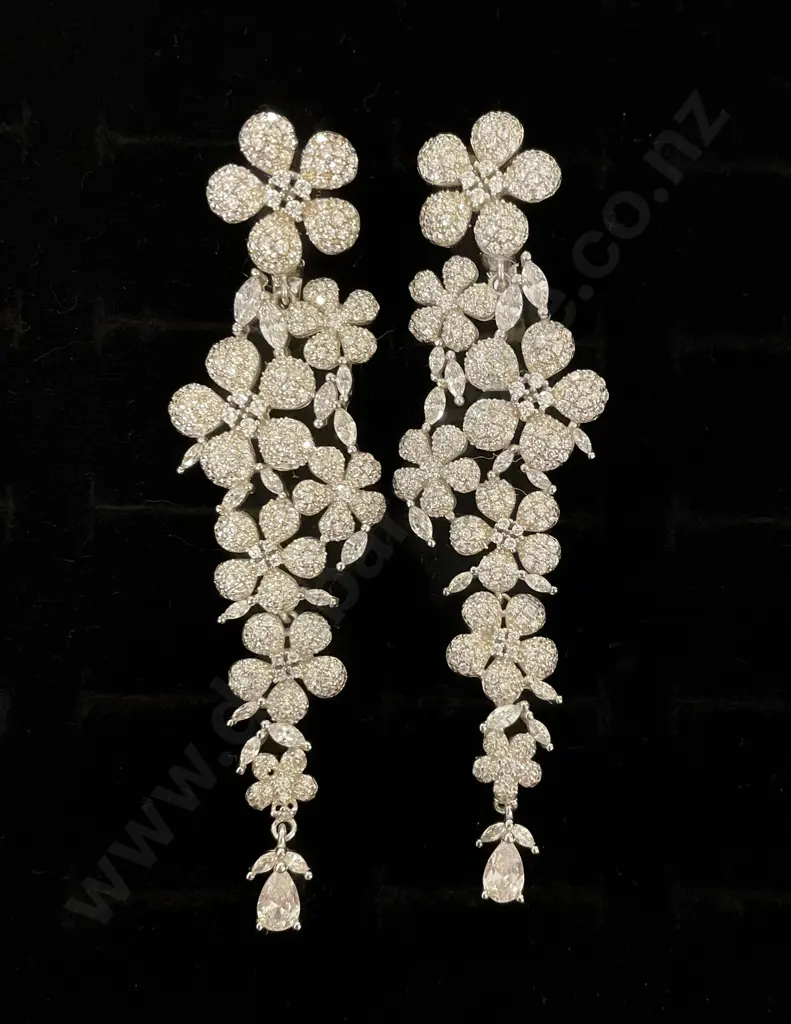 Pair S/S and Crystal Pendant Drop Earrings with Pendant Image 1++