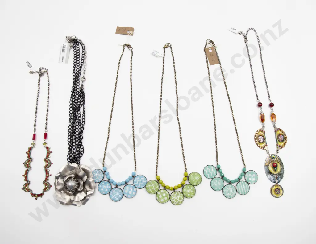 Assorted Six Necklaces/Pendants Image 1++