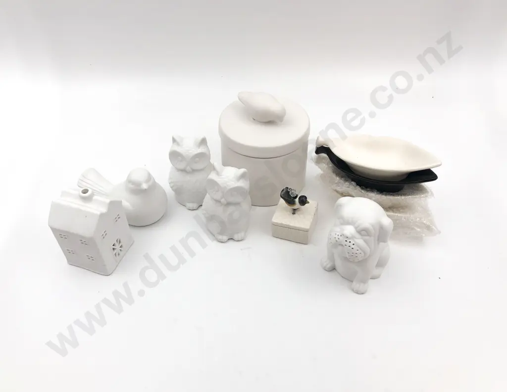 Four China Novelty Night Stand Lights Image 1++